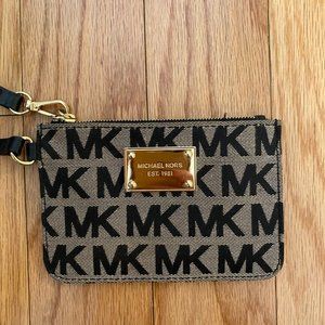 NEW Michael Kors Wristlet